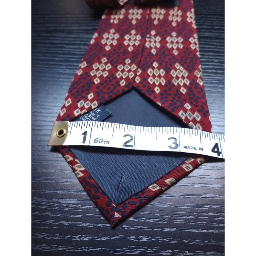Brandini Le Collezioni Silk Tie‎ Red Geometric Diamond Medallion 3